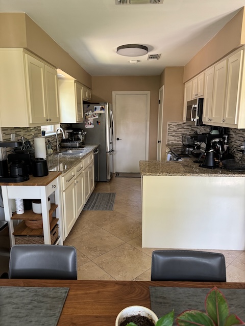 Kitchen 1