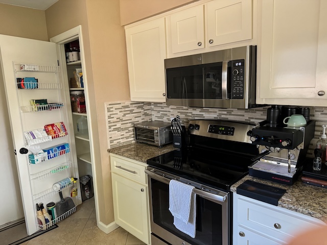 Kitchen 3
